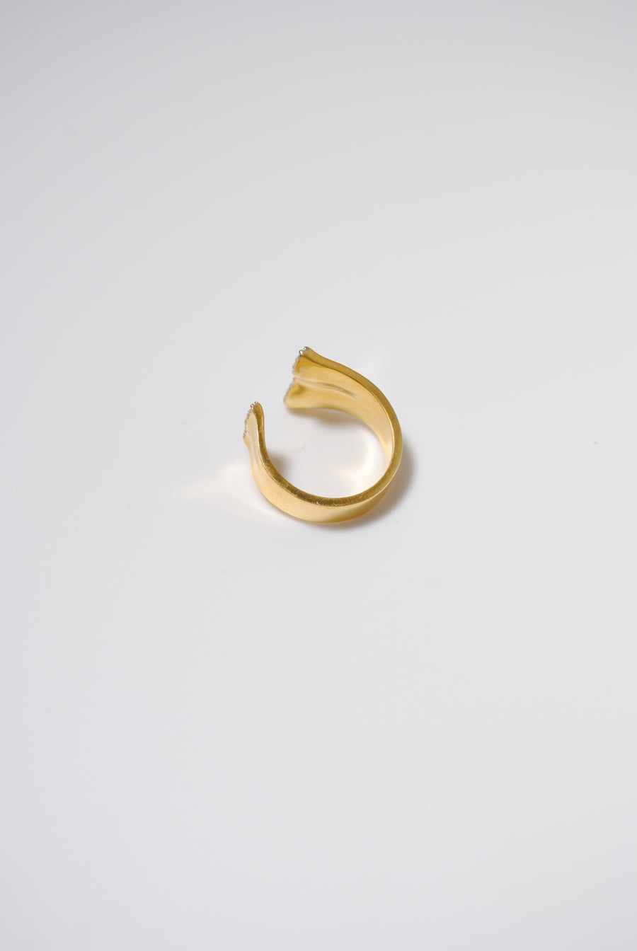 (モアサナイト/gold) curvy form pave ring