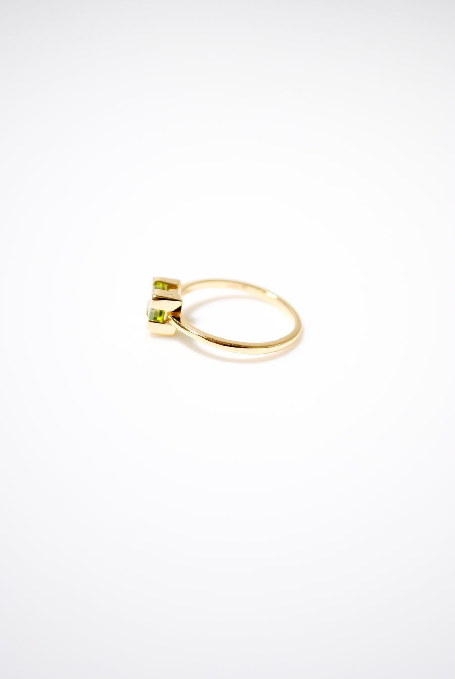 (ペリドット/gold) square edge prong ring